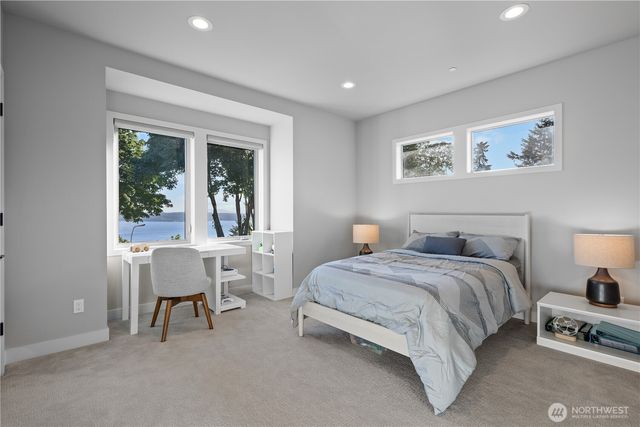 946 7th Court, Fox Island, WA 98333