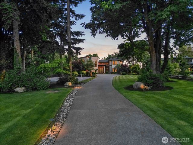 946 7th Court, Fox Island, WA 98333
