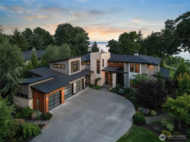 946 7th Court, Fox Island, WA 98333