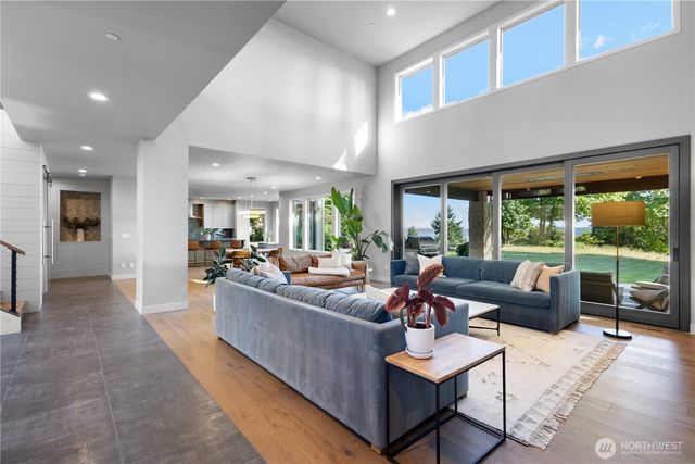 946 7th Court, Fox Island, WA 98333