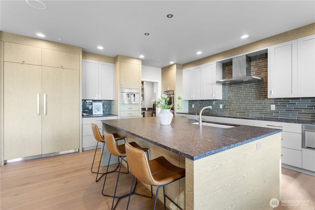 946 7th Court, Fox Island, WA 98333