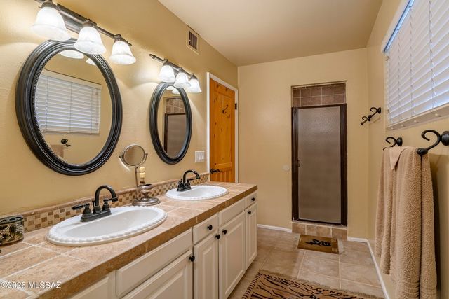 4625 N Flecha Drive, Tucson, AZ 85718