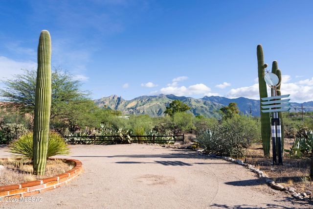 4625 N Flecha Drive, Tucson, AZ 85718