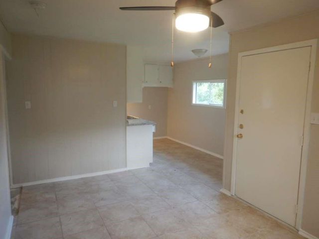 1205 Rein Avenue, Orange, TX 77630