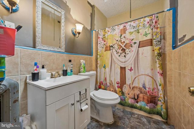 143 W SPENCER AVE, Philadelphia, PA 19120