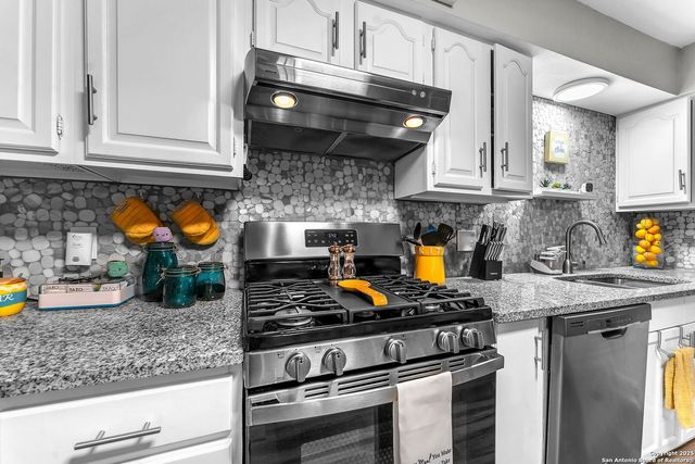 8323 White Oak, San Antonio, TX 78230