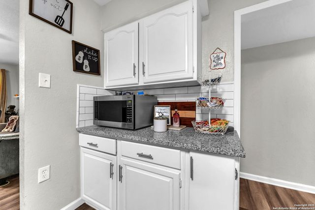 8323 White Oak, San Antonio, TX 78230