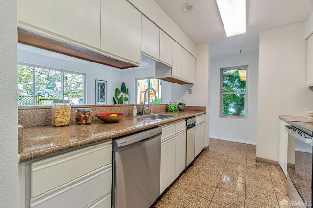1920 Ocean Avenue 1E, San Francisco, CA 94127