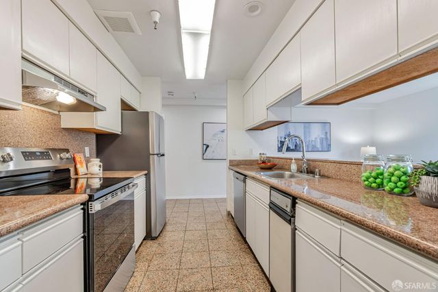 1920 Ocean Avenue 1E, San Francisco, CA 94127