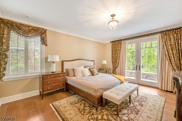 259 Indian Trail Dr, Franklin Lakes Boro, NJ 07417