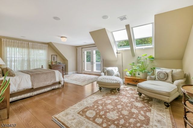 259 Indian Trail Dr, Franklin Lakes Boro, NJ 07417
