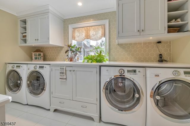 259 Indian Trail Dr, Franklin Lakes Boro, NJ 07417
