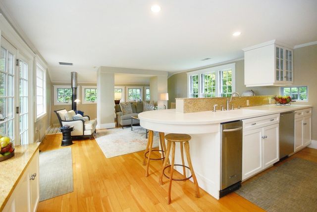 9 Hilliard Road, Lincoln, MA 01773