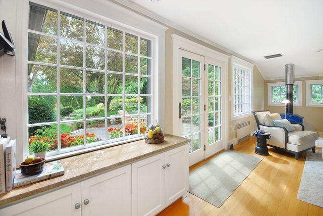 9 Hilliard Road, Lincoln, MA 01773