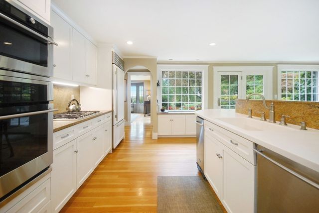 9 Hilliard Road, Lincoln, MA 01773