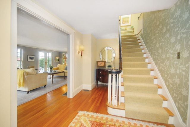 9 Hilliard Road, Lincoln, MA 01773