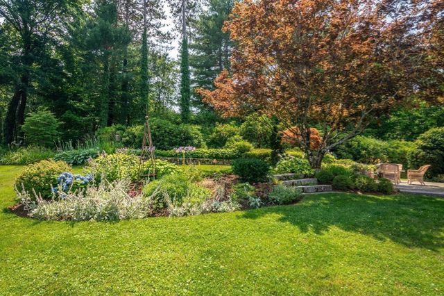 9 Hilliard Road, Lincoln, MA 01773