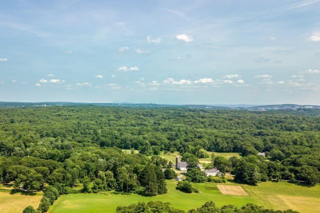 9 Hilliard Road, Lincoln, MA 01773
