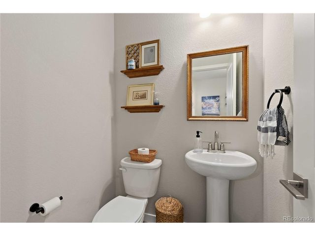2836 S Flat Cir, Longmont, CO 80503
