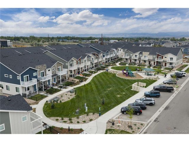 2836 S Flat Cir, Longmont, CO 80503