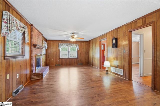 208 Skyland Drive, Clinton, SC 29325