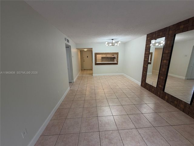 13685 NE 10th Avenue 210, North Miami, FL 33161