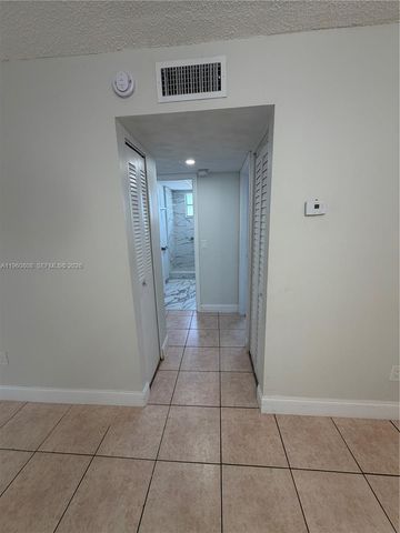 13685 NE 10th Avenue 210, North Miami, FL 33161
