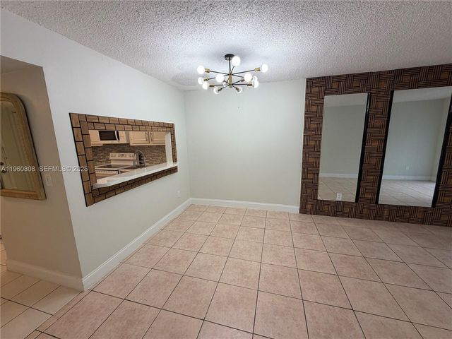 13685 NE 10th Avenue 210, North Miami, FL 33161