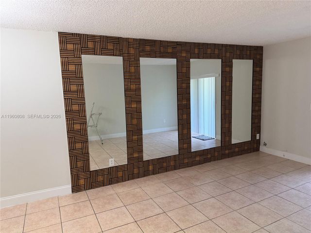 13685 NE 10th Avenue 210, North Miami, FL 33161