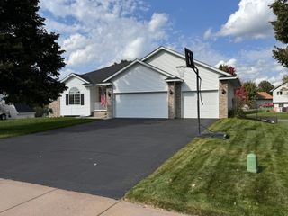 6158 Forest Boulevard Trail, Wyoming, MN 55092