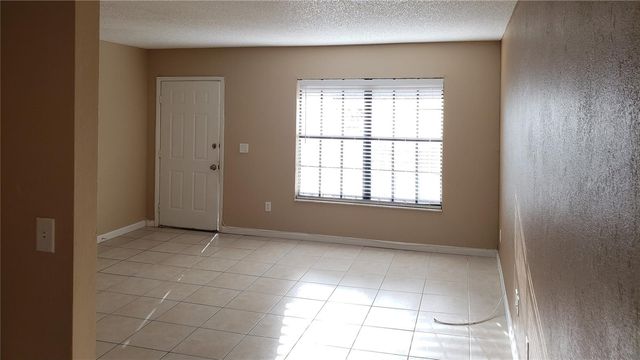 21020 VOYAGER BOULEVARD 5, Land O Lakes, FL 34638