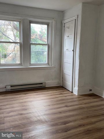 205 E 24TH ST, Wilmington, DE 19802