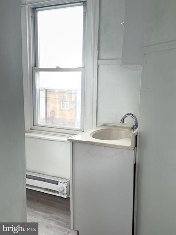 205 E 24TH ST, Wilmington, DE 19802