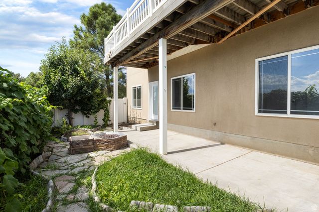 8987 N COTTAGE CANYON DR, Cedar Hills, UT 84062