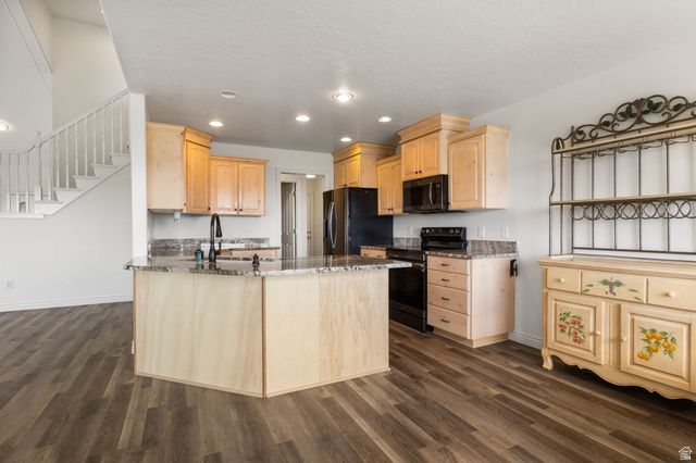 8987 N COTTAGE CANYON DR, Cedar Hills, UT 84062
