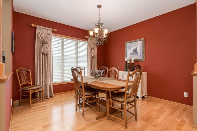 117 Grovebrook Drive, Mankato, MN 56001