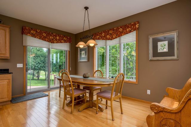117 Grovebrook Drive, Mankato, MN 56001