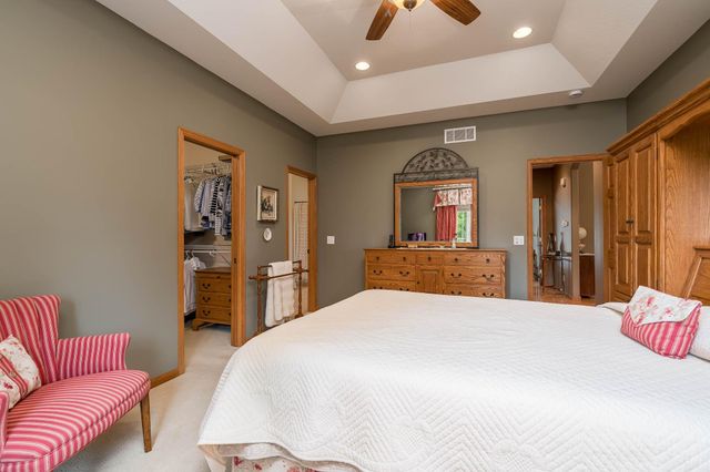 117 Grovebrook Drive, Mankato, MN 56001