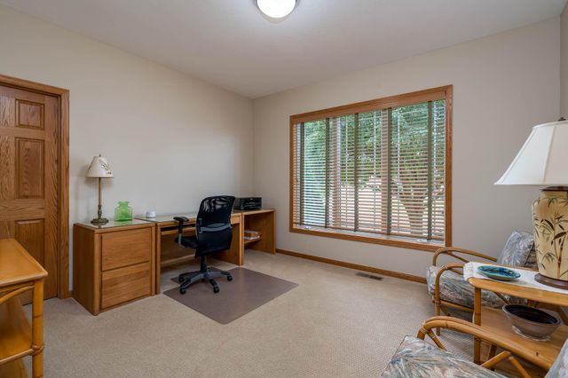 117 Grovebrook Drive, Mankato, MN 56001