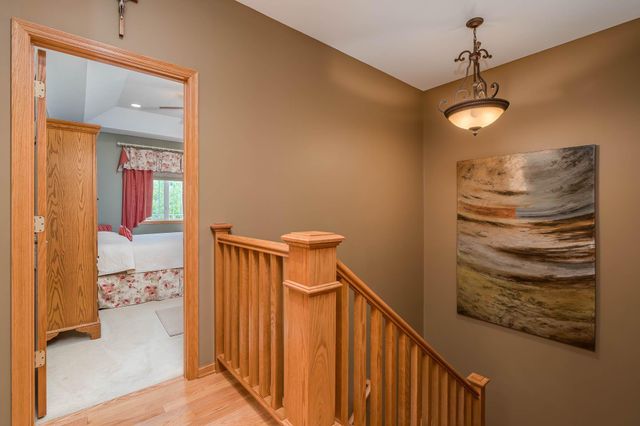 117 Grovebrook Drive, Mankato, MN 56001