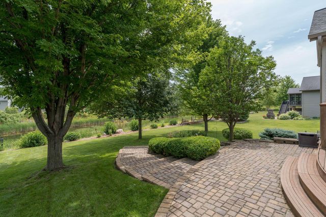 117 Grovebrook Drive, Mankato, MN 56001