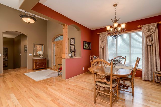 117 Grovebrook Drive, Mankato, MN 56001