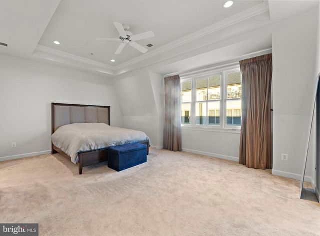 1815 POTOMAC GREENS DR, Alexandria, VA 22314