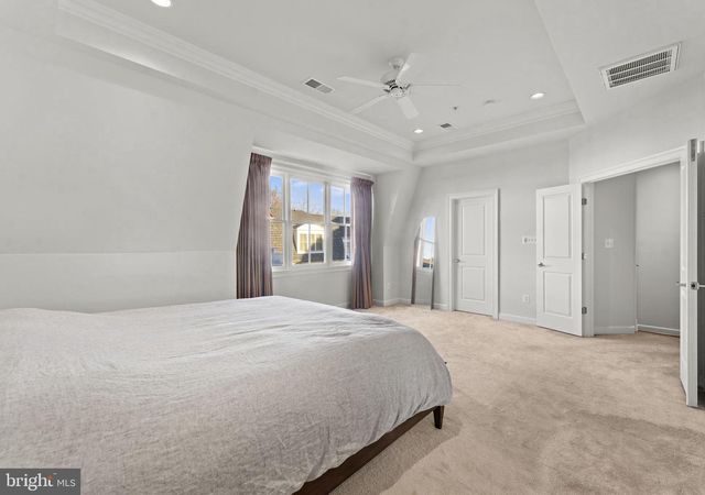 1815 POTOMAC GREENS DR, Alexandria, VA 22314