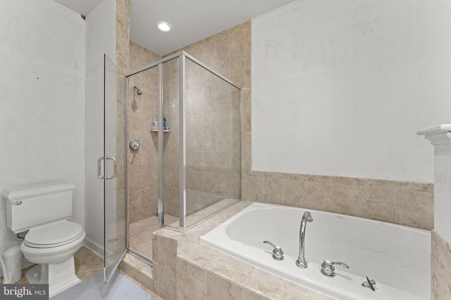 1815 POTOMAC GREENS DR, Alexandria, VA 22314