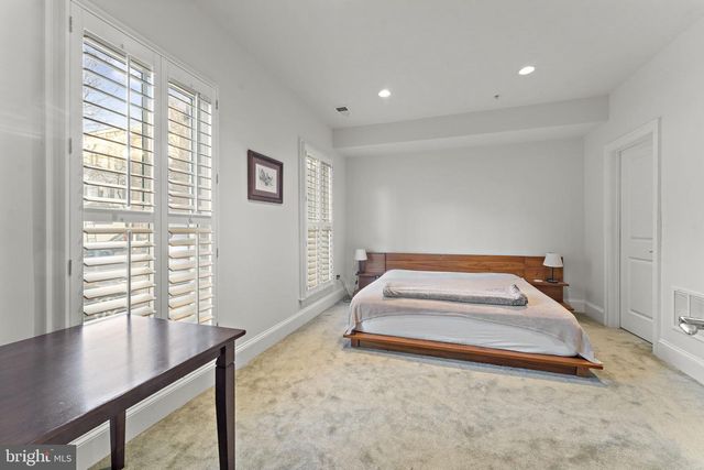 1815 POTOMAC GREENS DR, Alexandria, VA 22314