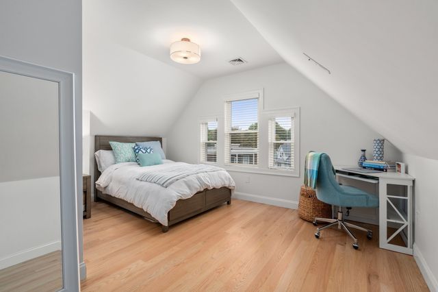 15 Ardent Street 2, Boston, MA 02131