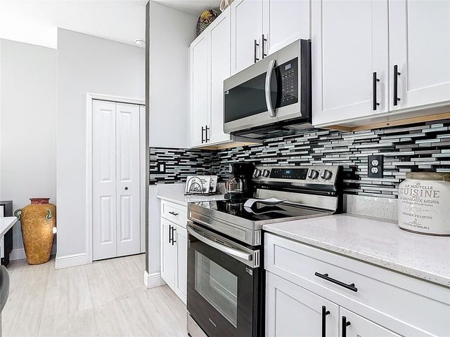 1785 9TH AVENUE, Deland, FL 32724