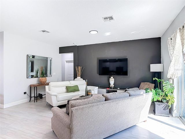 1785 9TH AVENUE, Deland, FL 32724