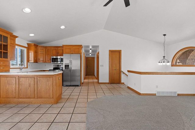 2646 BAY SETTLEMENT ROAD, Green Bay, WI 54311